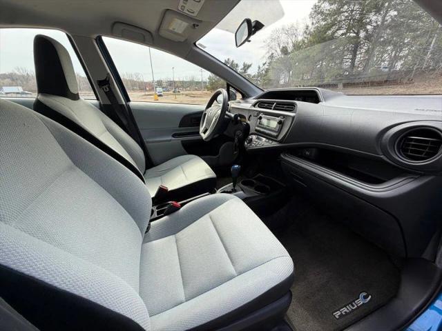 2014 Toyota Prius c Two