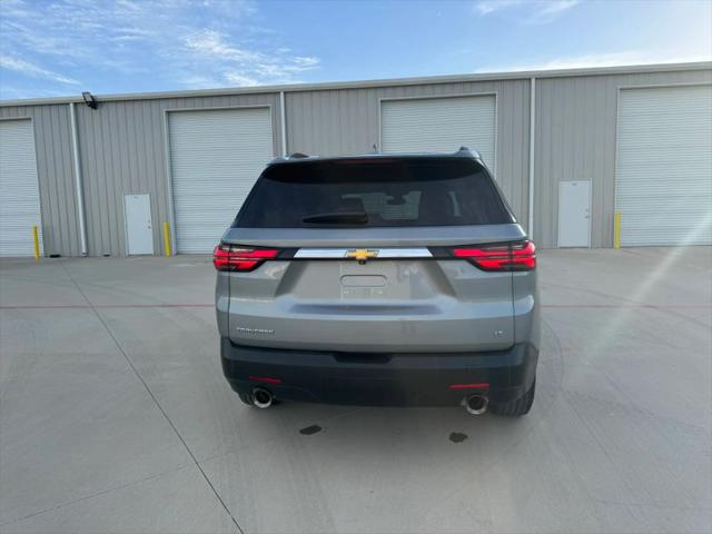 2023 Chevrolet Traverse FWD LT Cloth