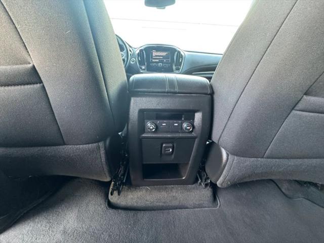 2023 Chevrolet Traverse FWD LT Cloth