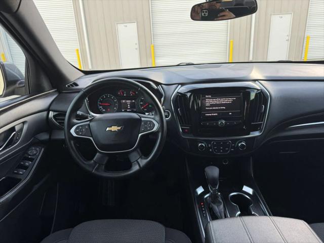 2023 Chevrolet Traverse FWD LT Cloth