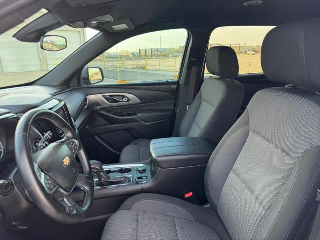 2023 Chevrolet Traverse FWD LT Cloth
