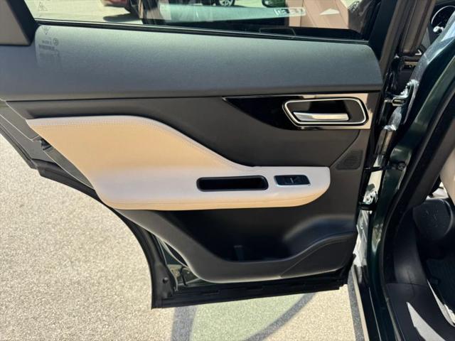 2018 Jaguar F-PACE 25t Premium