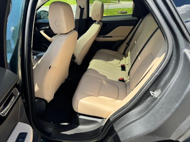 2018 Jaguar F-PACE 25t Premium