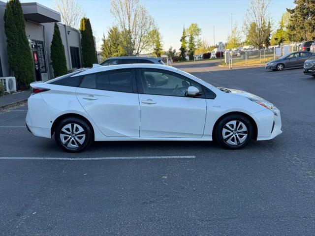 2016 Toyota Prius Three
