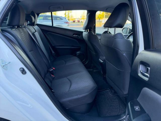 2016 Toyota Prius Three