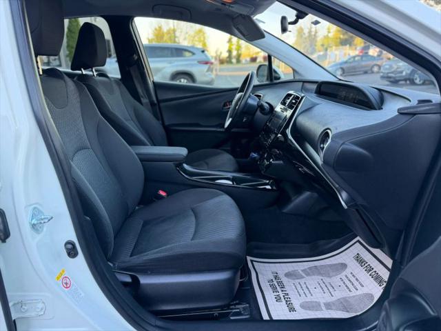 2016 Toyota Prius Three