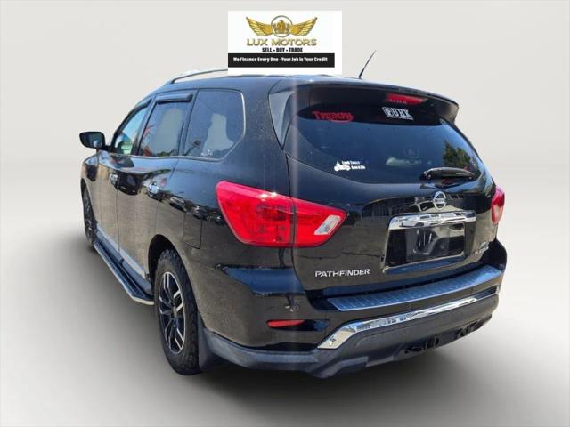 2017 Nissan Pathfinder Platinum