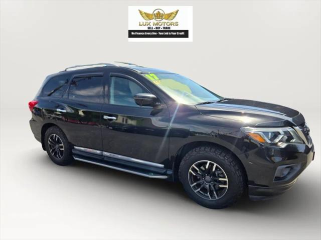 2017 Nissan Pathfinder Platinum