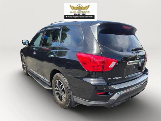 2017 Nissan Pathfinder Platinum