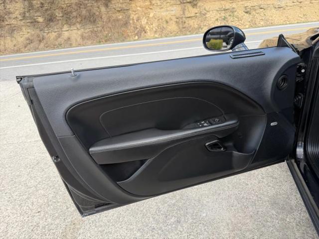2015 Dodge Challenger R/T Plus