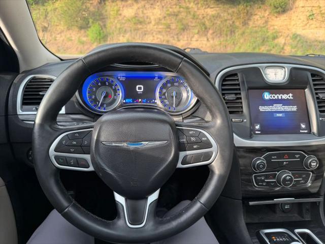 2017 Chrysler 300 Limited