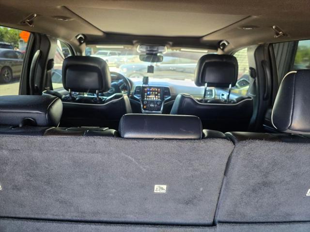 2017 Jeep Grand Cherokee Overland 4x2