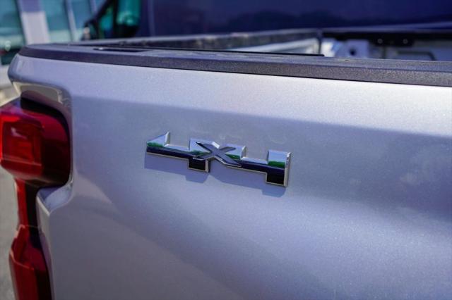 2021 Chevrolet Silverado 2500HD 4WD Crew Cab Standard Bed Custom