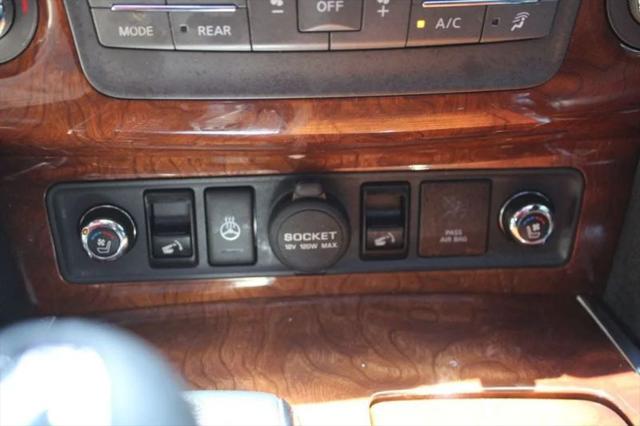 2017 INFINITI QX80 Base