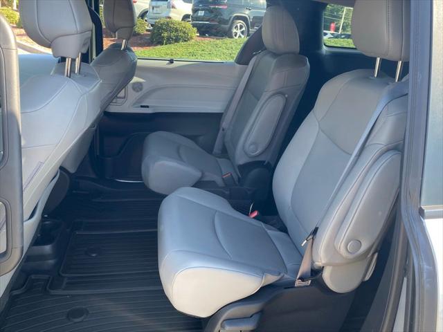 2025 Toyota Sienna XLE
