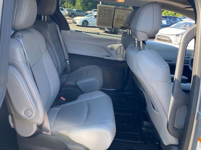 2025 Toyota Sienna XLE
