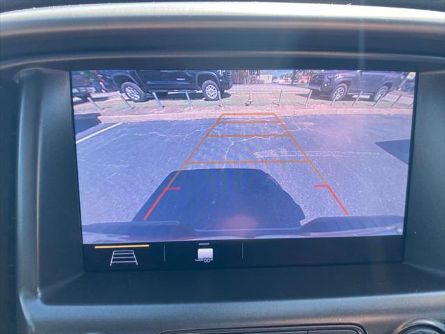 2022 GMC Canyon 4WD Crew Cab Short Box AT4 - Leather
