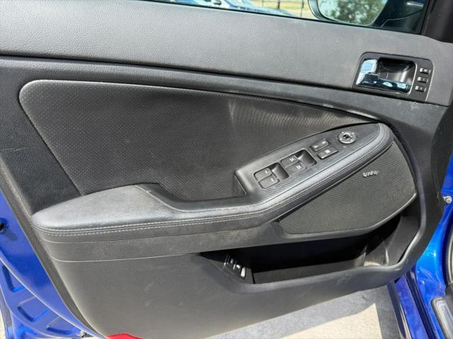 2011 Kia Optima SX