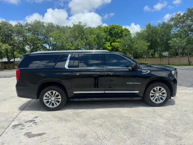 2022 GMC Yukon XL 4WD Denali