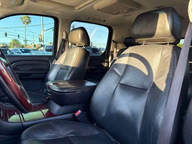 2009 Cadillac Escalade ESV Standard