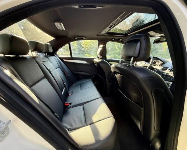 2008 Mercedes-Benz C-CLASS C 300 Luxury 4MATIC