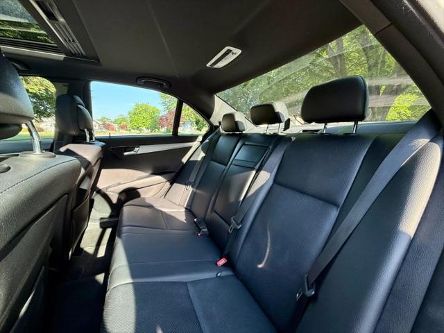 2008 Mercedes-Benz C-CLASS C 300 Luxury 4MATIC