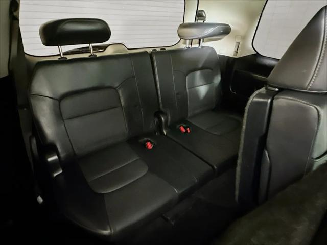 2017 Toyota Land Cruiser V8