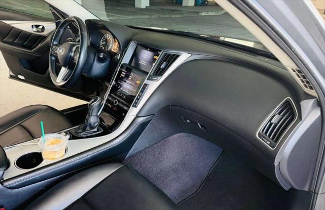 2021 INFINITI Q50 LUXE