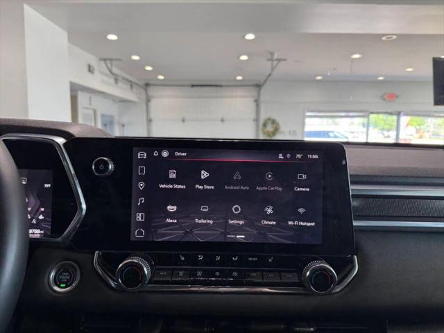 2023 GMC Canyon 4WD Crew Cab Short Box Elevation