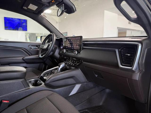 2023 GMC Canyon 4WD Crew Cab Short Box Elevation