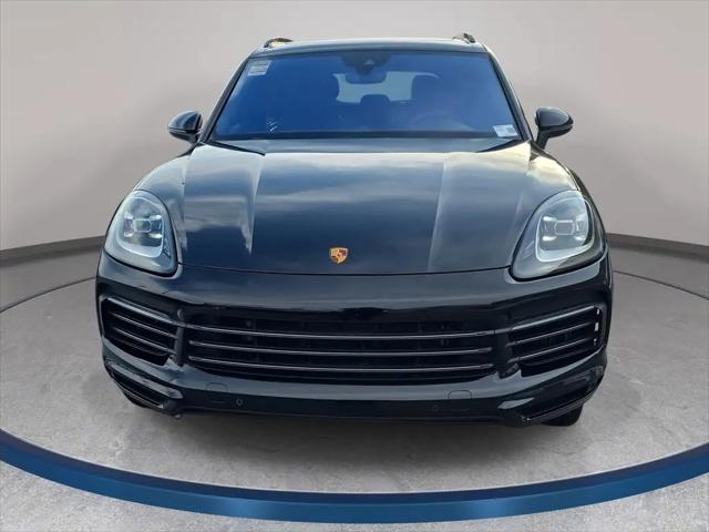 2023 Porsche Cayenne Platinum Edition