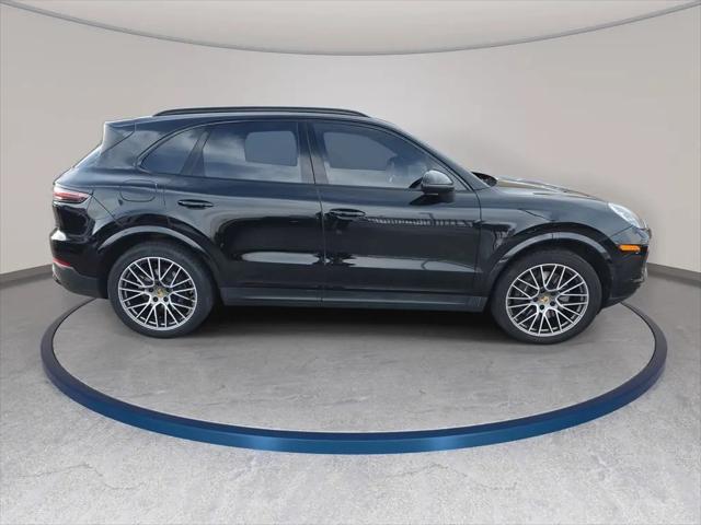 2023 Porsche Cayenne Platinum Edition