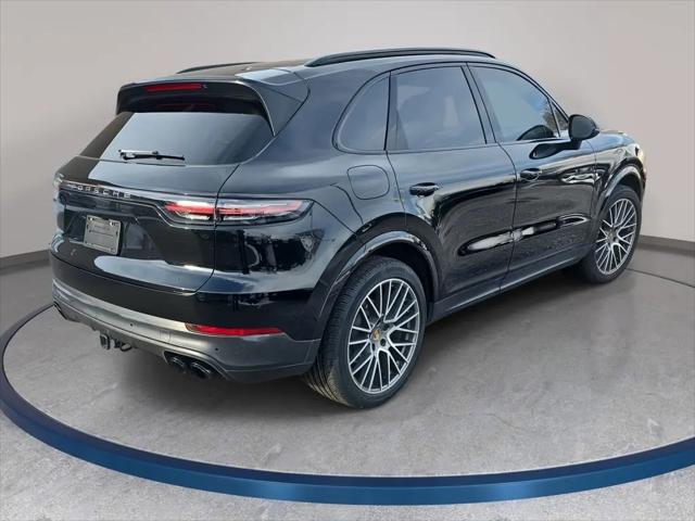 2023 Porsche Cayenne Platinum Edition