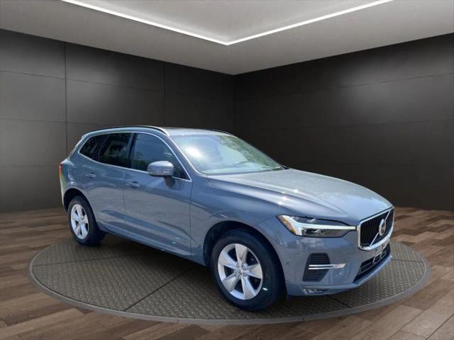 2022 Volvo XC60 B5 Momentum