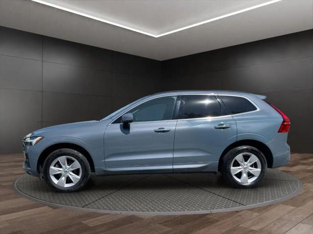 2022 Volvo XC60 B5 Momentum