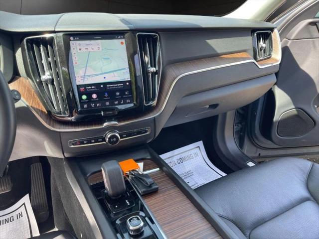 2022 Volvo XC60 B5 Momentum