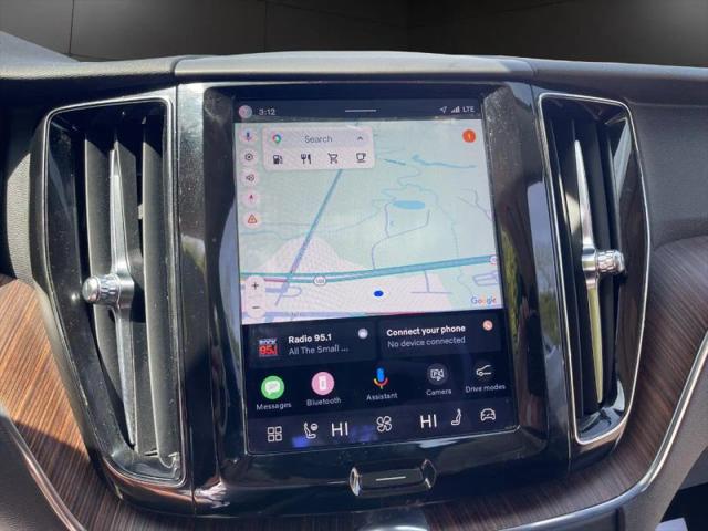 2022 Volvo XC60 B5 Momentum