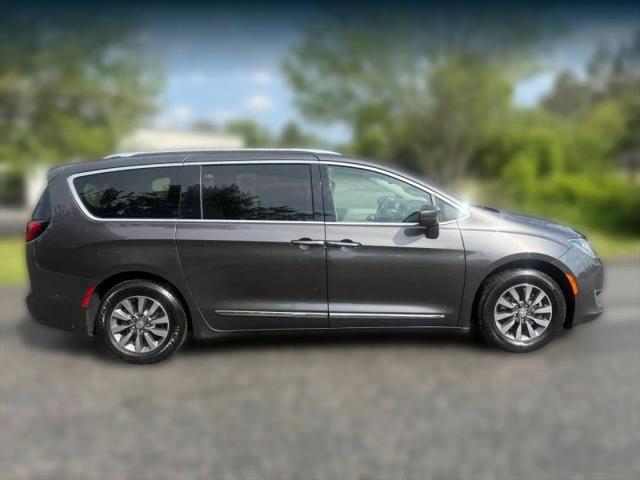 2020 Chrysler Pacifica Touring L Plus