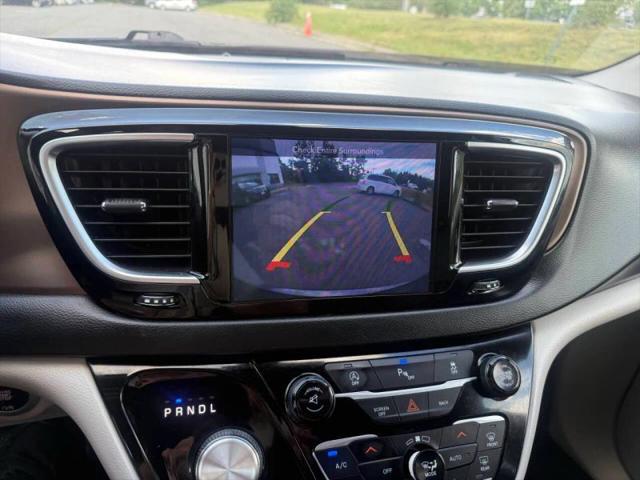 2017 Chrysler Pacifica Touring-L Plus