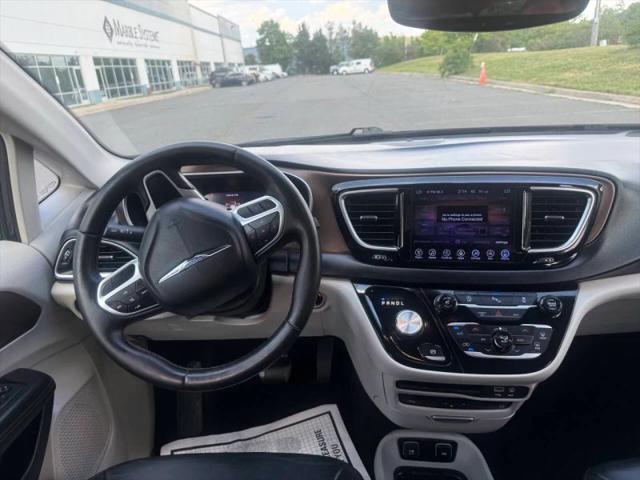 2017 Chrysler Pacifica Touring-L Plus