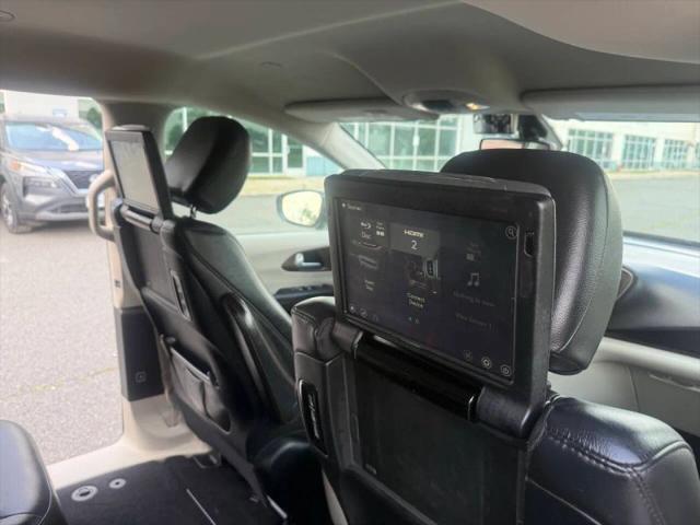 2017 Chrysler Pacifica Touring-L Plus