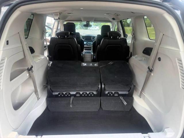 2017 Chrysler Pacifica Touring-L Plus