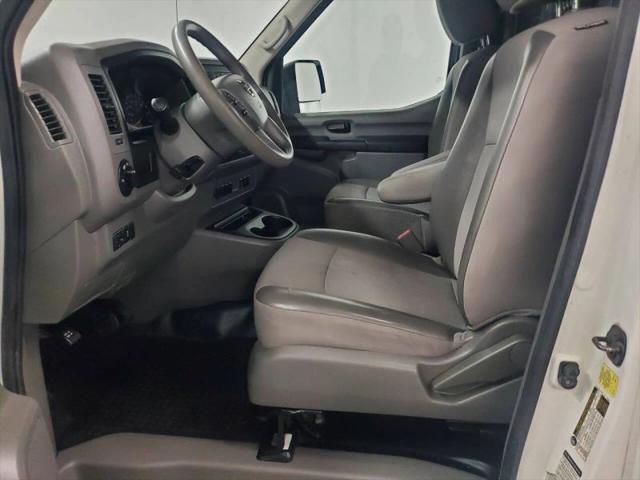 2017 Nissan 1500 SV V6