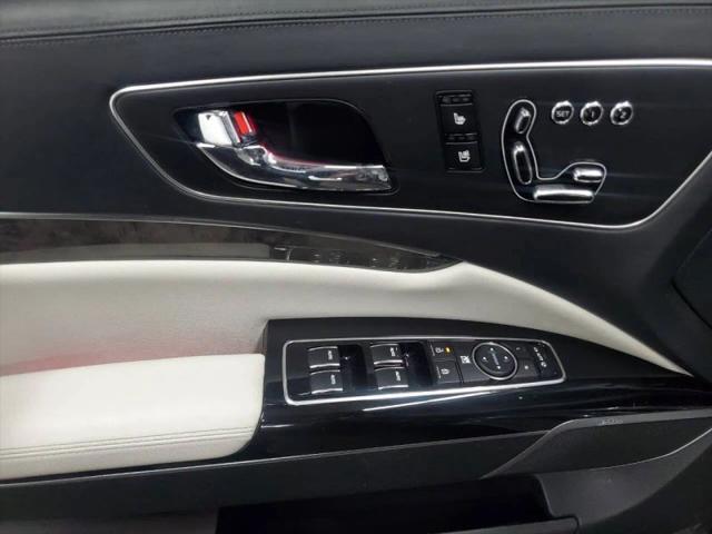 2015 Kia K900 Luxury