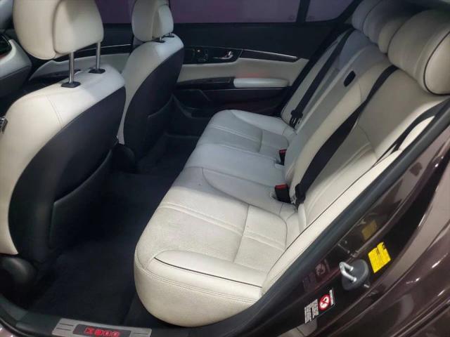 2015 Kia K900 Luxury