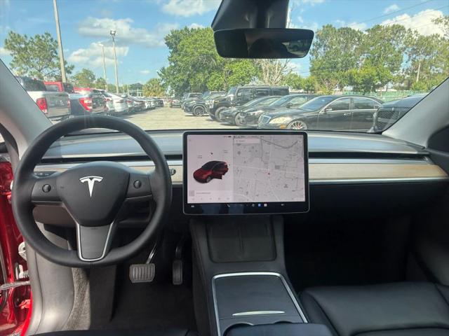 2022 Tesla Model Y Long Range Dual Motor All-Wheel Drive