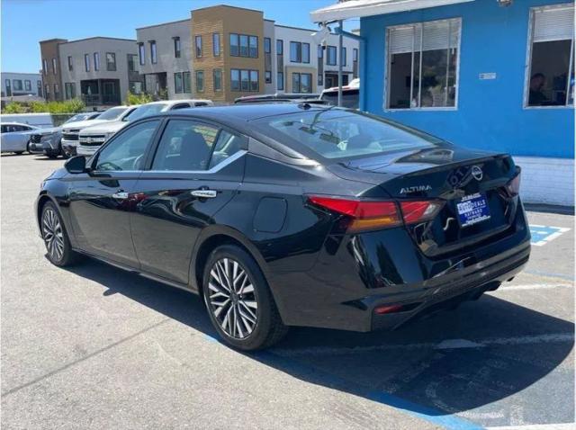 2025 Nissan Altima SV FWD