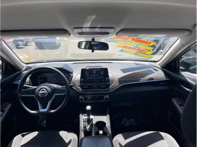 2025 Nissan Altima SV FWD