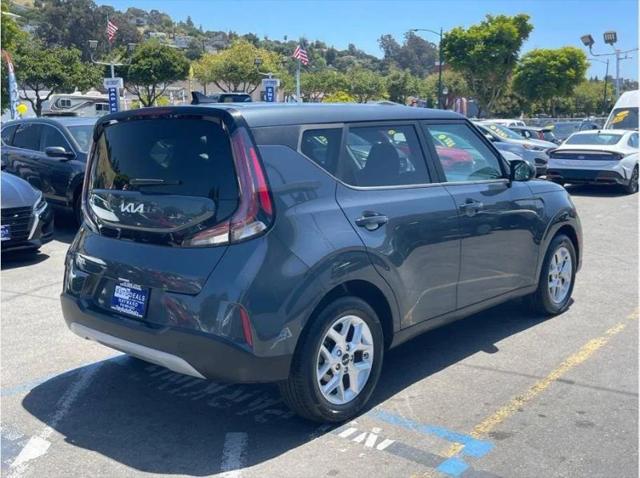 2023 Kia Soul LX