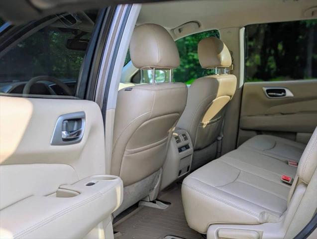 2014 Nissan Pathfinder SL